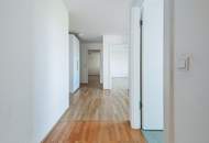 Wunderschöne 5 - Zimmer Wohnung mit Terrasse und Garten