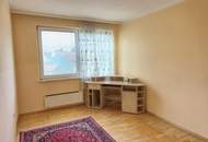 TOPGEFPLEGTE WOHNUNG MIT GROSSER LOGGIA UND GRÜNBLICK