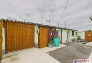 Miethit - Häuschen mit Nebengebäuden