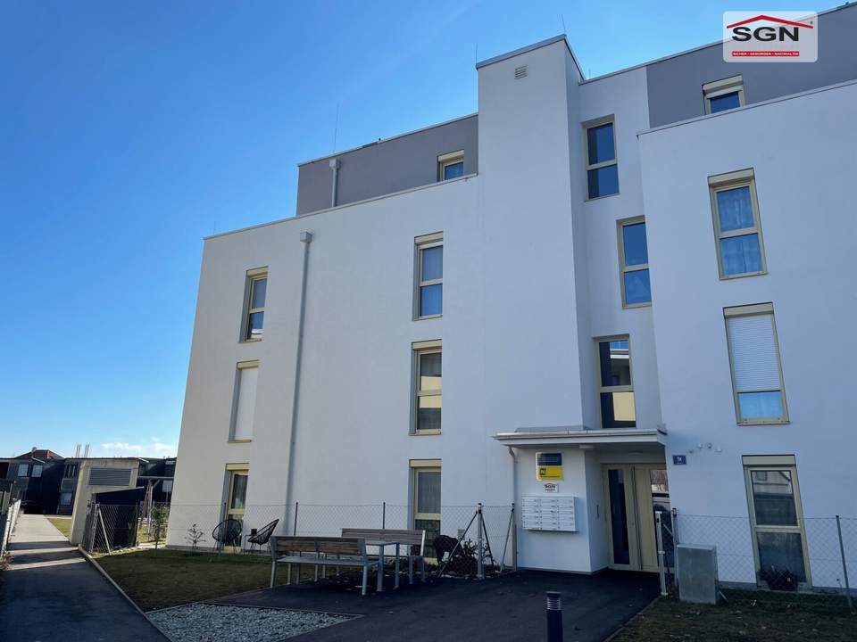 STAFFELMIETE l2-Zimmerwohnung mit Balkon und Tiefgarage