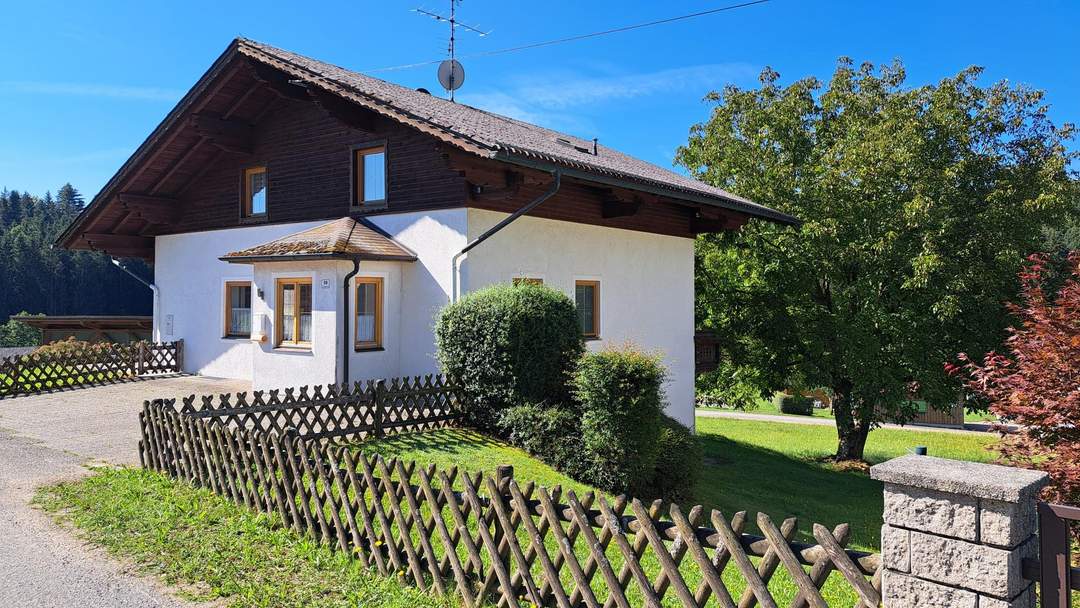 Einfamilienhaus mit großem Garten