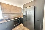 TOPPREIS - AB SOFORT BEZIEHBAR! Tolle 4 Zimmerwohnung + Loggia INKL. GARAGENSTELLPLATZ & KÜCHE! Absolute Ruhelage!