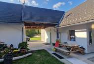 Gepflegter Vierkanthof mit Nebengebäude und eigenem Wald im idyllischen Südburgenland.