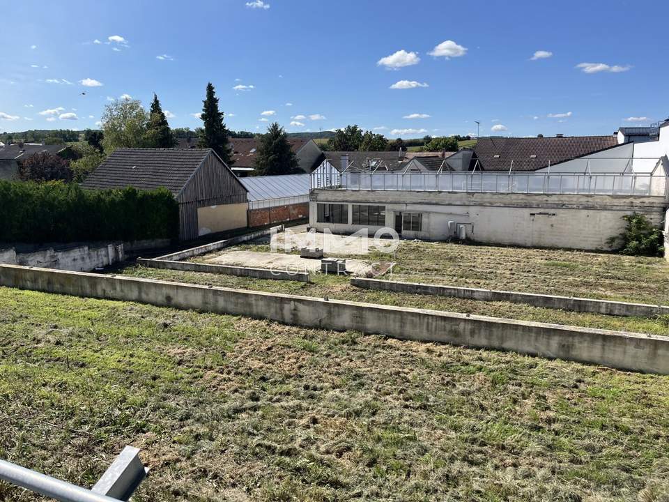 Haus mit großem Grundstück ca. 2 200 m²