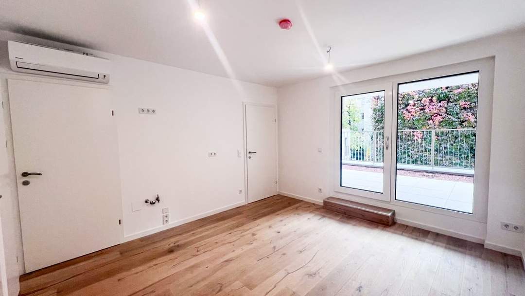 ERSTBEZUG! 2-ZIMMER TRAUM MIT GROSSZÜGIGER FREIFLÄCHE