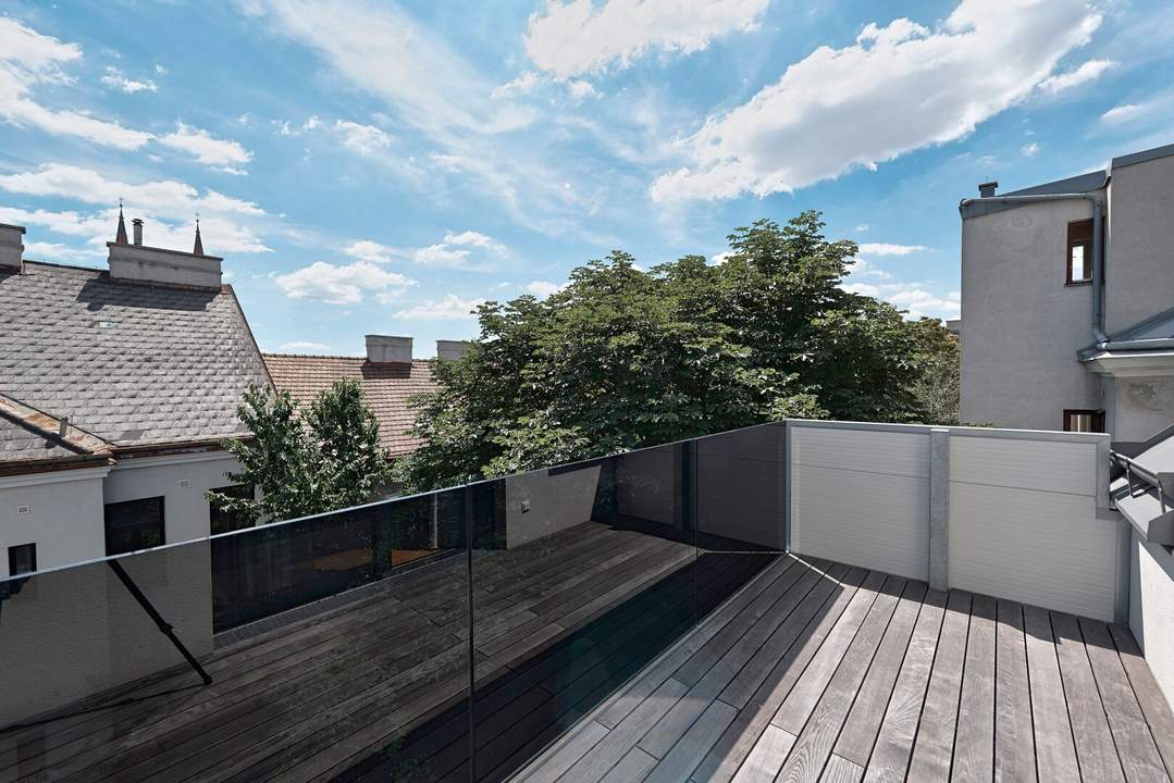 Erstbezug mit hofseitigem Balkon! Vollsanierte Jahrhundertwendeliegenschaft mit Luftwärmepumpe