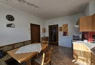 Großzügiges Zweifamilienhaus in ländlicher Gegend