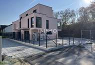 Ein Haus mit Blick zur Burg Kreuzenstein