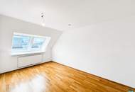 Klimatisierte 4-Zimmer DG-Maisonette mit Terrasse nahe Schottentor (optional mit PKW-Stellplatz)