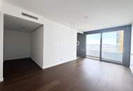 Traum-Apartment mit Rundumblick und 86 qm Balkon . Gym, Sauna, Pool, Bar, Restaurant &amp; Lounges