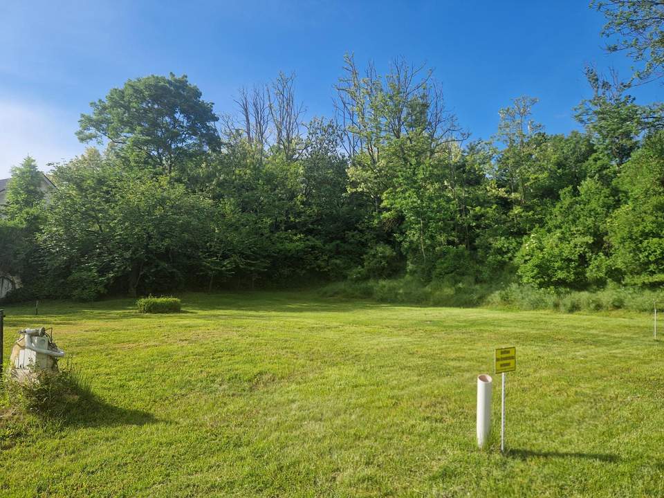 NEUER PREIS: BAUEN UND WOHNEN MIT AUS- UND FERNBLICK DIREKT AN FELDER ANGRENZEND IN AUSGEZEICHNETER WOHNLAGE IM NAHBEREICH VON WIEN UND KORNEUBURG