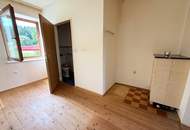 Preisreduziertes Raumwunder: teilsanierungsbedürftiges Mehrfamilienhaus mit drei Einheiten!