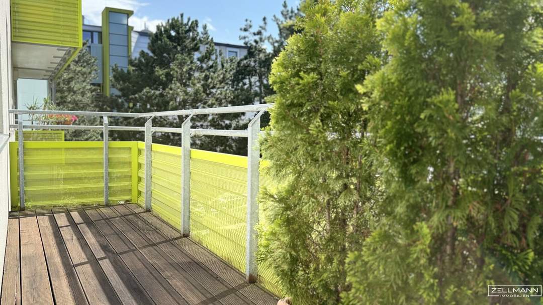 Repräsentatives Wohnen mit Stil und Substanz – großzügige Eigentumswohnung mit Balkon &amp; Loggia | ZELLMANN IMMOBILIEN