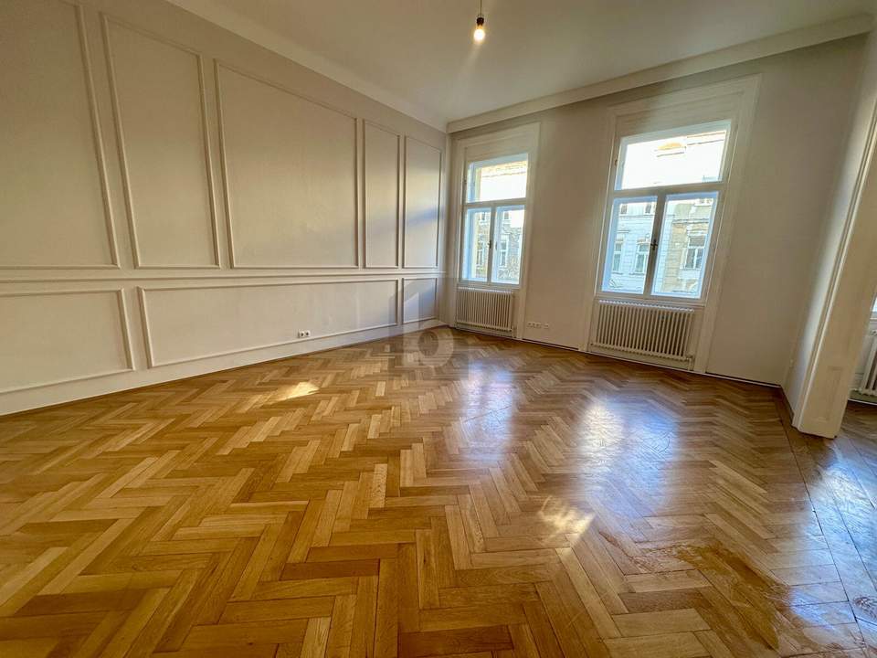 Preisreduktion! CHARMANTER ALTBAU TRIFFT MODERNE ELEGANZ ? ZENTRAL, GERÄUMIG, STILVOLL!