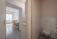 ++NEU++ Ruhige 2-Zimmer Altbauwohnung mit viel Potenzial.