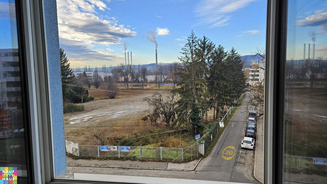 KASERNSTRASSE 21! GÜNSTIGE 2 ZIMMERWOHNUNG!