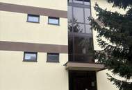 2 Zimmerwohnung, Küche getrennt und Balkon