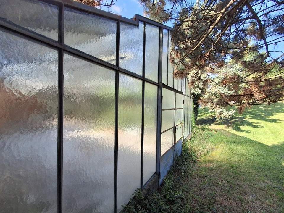 "Wien-Breitenlee - Pacht-Eck-Grundstück in frequentierter Lage"