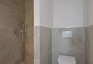 ERSTBEZUG | Traumhafte 2-Zimmer DG-Wohnung mit Loggia & Terrasse in den ruhigen Innenhof