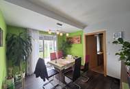 Klassisches Dreigiebelhaus mit eigenem Sonnen- Salar- Heizkraftwerk in Ruhelage an einer Sackgasse