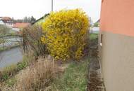 Gepflegtes Landhaus mit Carport, Nebengebäude, Garten und uneinsehbarem Innenhof