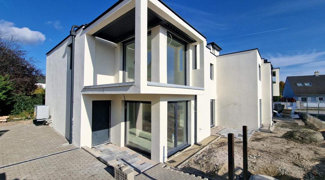 Doppelhaushälften Neubau – belagsfertig mit Dachterrasse!