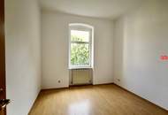 Komfortable Altbau Wohnung im Zentrum
