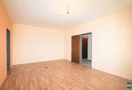 Freundliche 2,5-Zimmer Wohnung mit Loggia Nähe Stadtbad