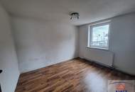 Sanierungsbedürftiges Haus in Alt-Attnang: Jetzt nur 160.000,- EUR!
