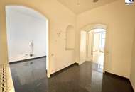 ALTBAUWOHNUNG IM PALAIS ESTERHAZY