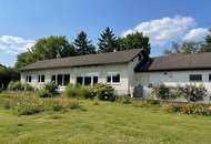 Neuer Preis! Bad Vöslau! Sanierungsbedürftiger entkernter Bungalow zum Kauf mit großem Garten!