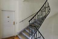 Klassisches Wiener Zinshaus mit ausgebautem Dachgeschoß in der Millergasse