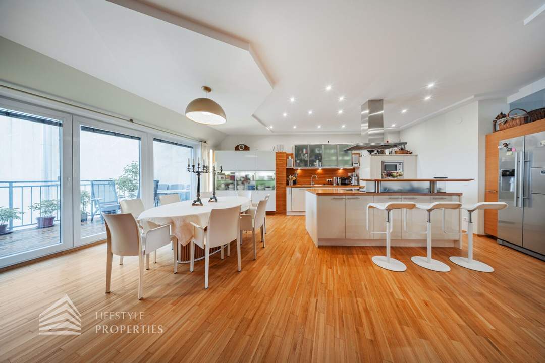Beeindruckende 5-Zimmer Dachterrassenwohnung im 6. Wiener Gemeindebezirk