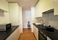 Frisch sanierte 3-Zimmer-Wohnung mit Loggia auf 105 m2 Wohnnutzfläche nahe der UNO-CITY!