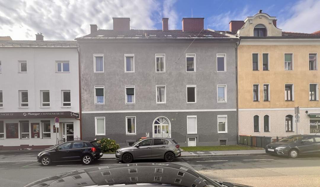 Charmante Singlewohnung mit Einbauküche – Hauseggerstraße!