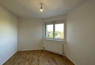 Top-sanierte 4-Zimmer Wohnung mit Balkon