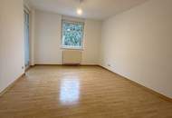 4 Zimmer - Wohnung in ruhiger Sackgasse; 500m von der U-Bahn Station St. Veit; 1000m vom rotem Berg entfernt