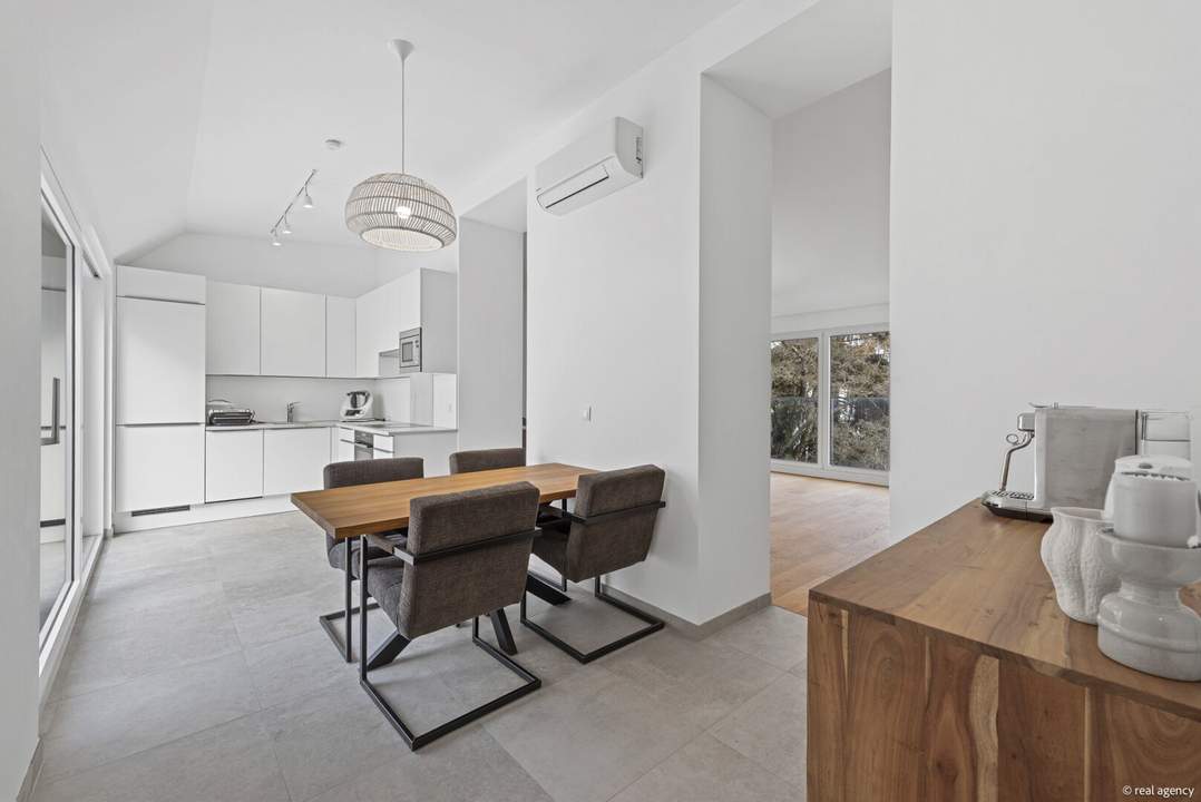 Klimatisierte, barrierefreie DG-Wohnung mit Terrasse!