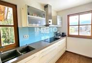 Weinliebhaber aufgepasst: Haus in Aussichtslage, unterkellert, Garage - mit Praxis/Einliegerwohnung/Büro