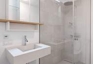 Exklusives Refugium mit Schwimmbiotop – Stilvoll möbliertes 2-Zimmer-Apartment in Ruhelage