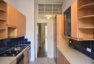 WG-geeignet: Schöner 3,5-Zimmer-Altbau mit hofseitigem Schlafzimmer