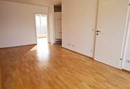 DACHGESCHOSS, INNSTRASSE, 101 m2 Maisonette mit Freiflächen, Wohnküche, 3 Zimmer, Wannenbad, Parketten, Fernblick