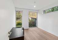 Exklusive Villa mit Möglichkeit für Praxis oder Office in absoluter Ruhelage am Waldrand mit Pool! Nähe Wien