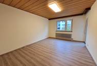 TOP Lage: 2-Zimmer-Wohnung mit Loggia und Blick ins Grüne