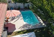 Exklusiver barrierefreier Bungalow mit uneinsehbarem Garten, Pool, Wellness &amp; Photovoltaik