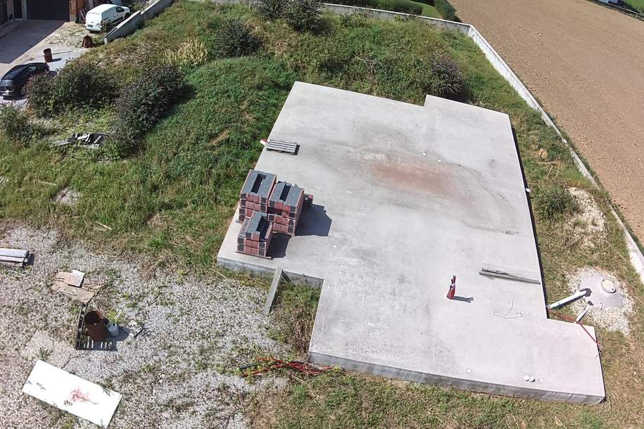 Wenn`s schnell gehen soll !!!! Planen-Bauen-Einziehen - Baugrundstück mit Bodenplatte und Einfriedung, Grund und Boden-kauf, 295.000,€, 5143 Braunau am Inn