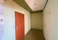 HERRLICHER FERNBLICK vom 7. STOCK! Wohnung mit LOGGIA zu SANIEREN!