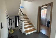 Elegantes Einfamilienhaus mit großzügigem Garten, Terasse und Garage