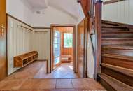 Grüne Oase in Prestige-Lage, Stilvilla mit ca. 1.600 m² Grund, Gästehaus, 2 Garagen und großem Pool