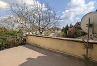 CHARMANTE ETAGE IM OBERGESCHOSS EINES ZWEIFAMILIENHAUSES TERRASSE & GROSSER GARTEN - DOGS WELCOME